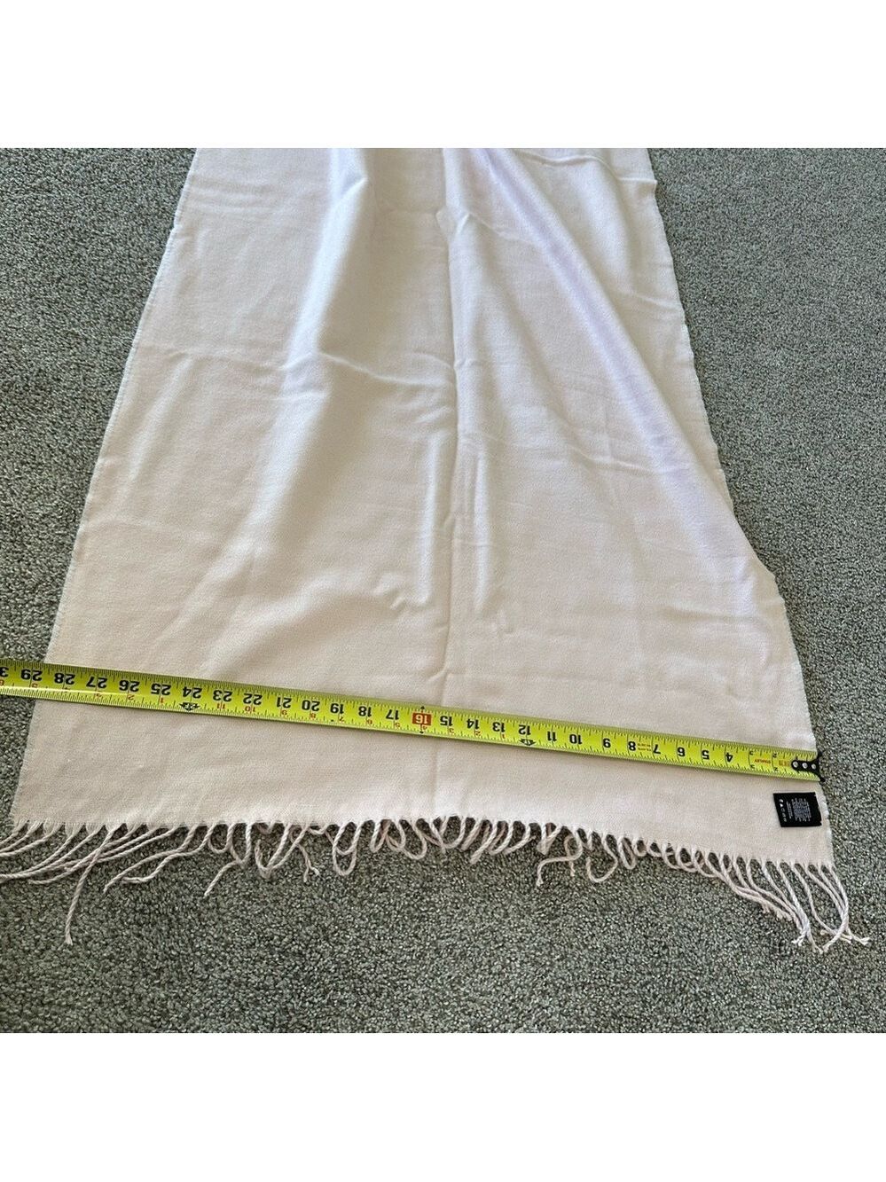 Aritzia Main Character Lauren Soft Pink Scarf - Picture 8 of 9